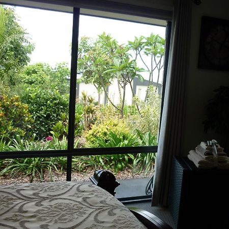 Willowbank Drive Bed & Breakfast Exterior photo