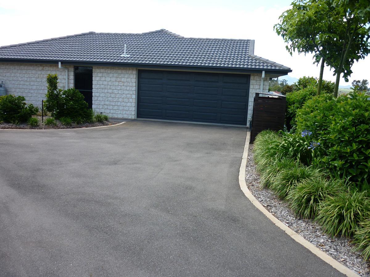 Willowbank Drive Bed & Breakfast Exterior photo