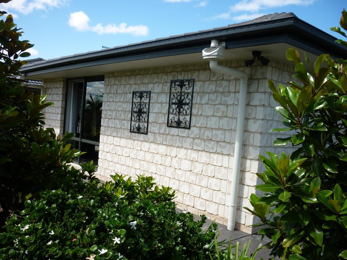 Willowbank Drive Bed & Breakfast Exterior photo